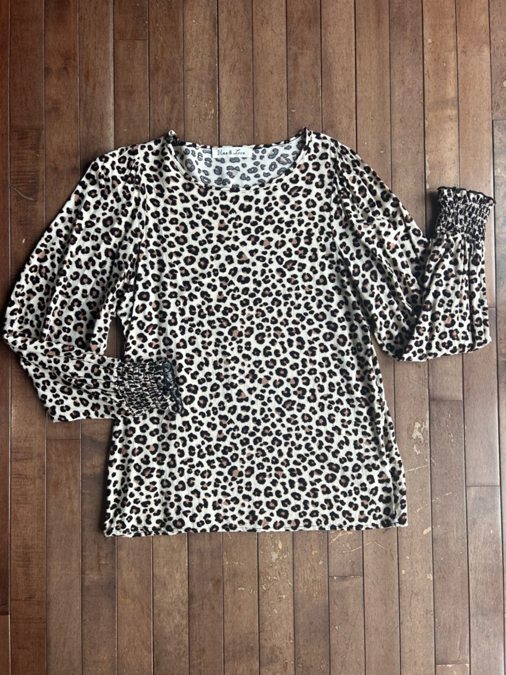 Vine & Love Leopard Print Long Sleeve Top in Cream, Black & Brown Size Small